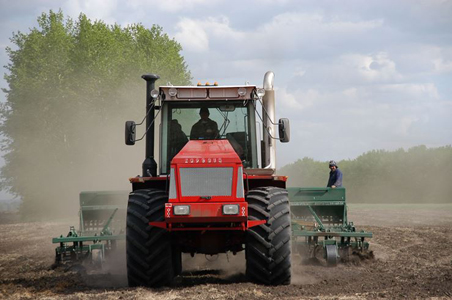 Обучение на тракториста-машиниста — успешная работа в аграрной сфере 