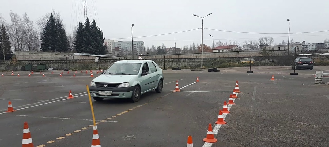 Как ученику в автошколе Барнаула победить страх перед вождением машины?